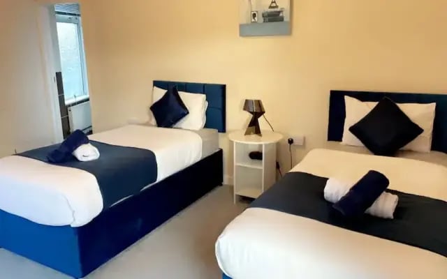 Impeccable 1-bed, Sleeps 2, Free Parking