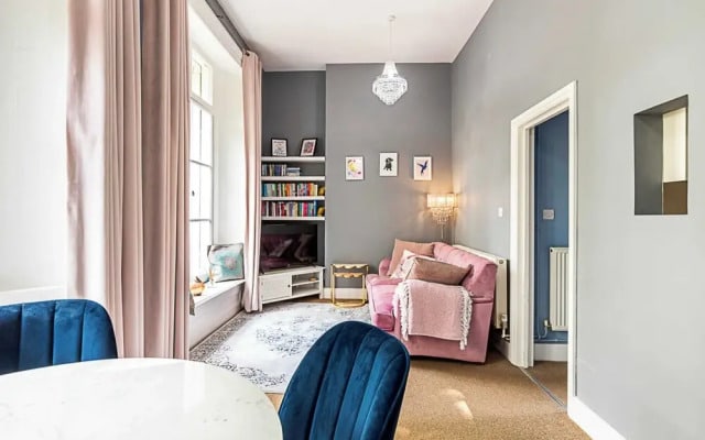 Chic 1 Bedroom Parkview Flat At Arundel Square