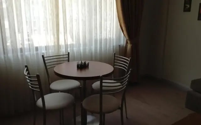 Honey House Apartment
