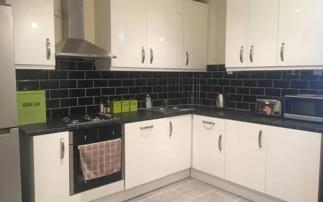 F3 Cosy Single Room (Sandycroft Guest House)