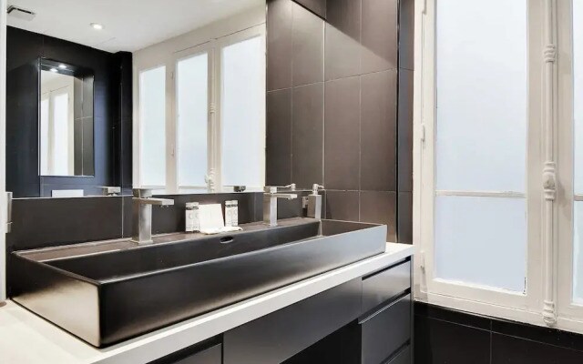 Chic Apartment - 1br/4p - Republique