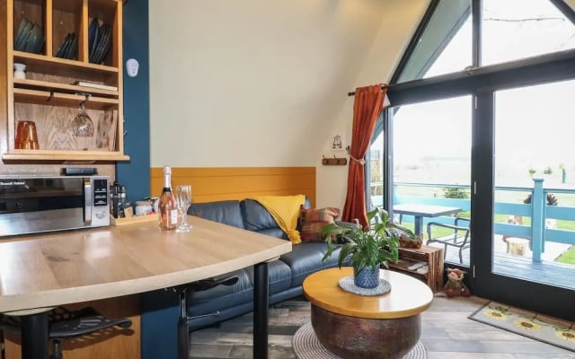 Sunflower Lodge