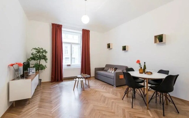 Budget Rehorova Apartments