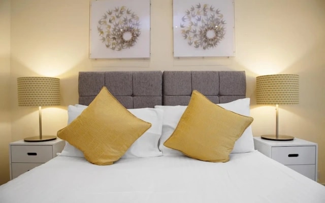 Kensington High Street Comfortable Serviced Apartment