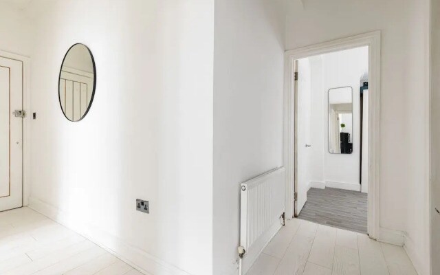 Modern Apartment in Walthamstow