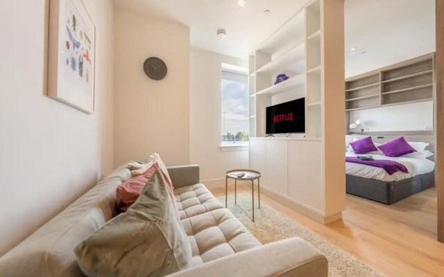LUXURY APARTMENTS - Heathrow airport - FREE PARKING