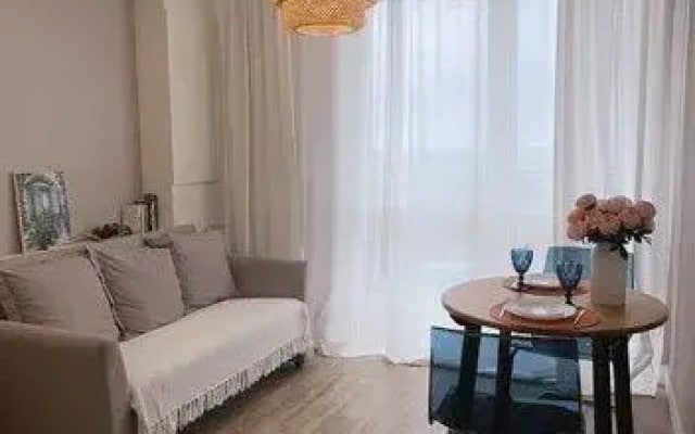 Апартаменты Солнечный Ветер на улице Суворова, д. 27, корп. 1