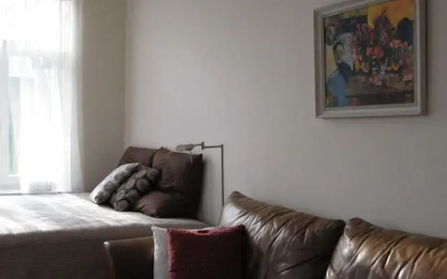 Apartment Sundaymorning