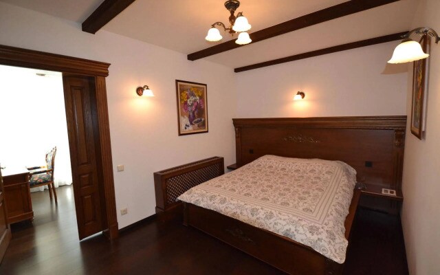 M.S. Kuznetsov Apartments Luxury Villa