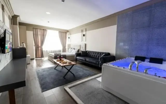 Arena Luxury Sui̇tes Hotel
