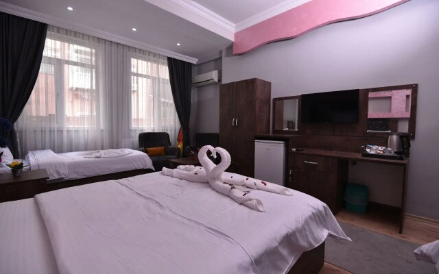 Rays Hotel