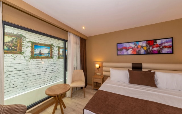38 Hotel