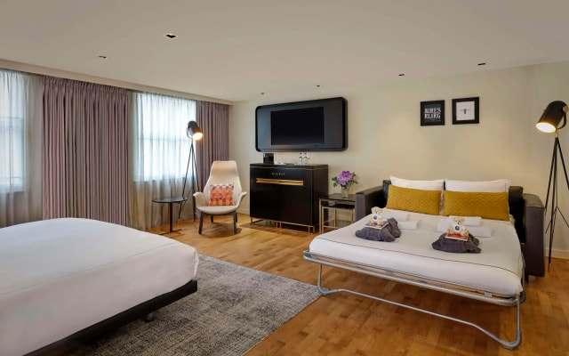 Holmes Hotel London