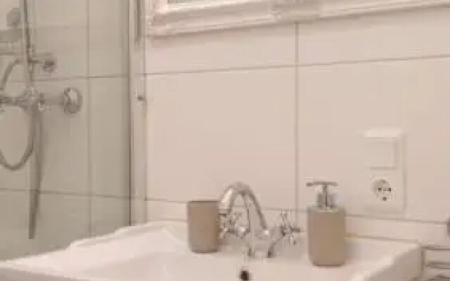 Romantic Style Apartment Berlin Alexanderplatz