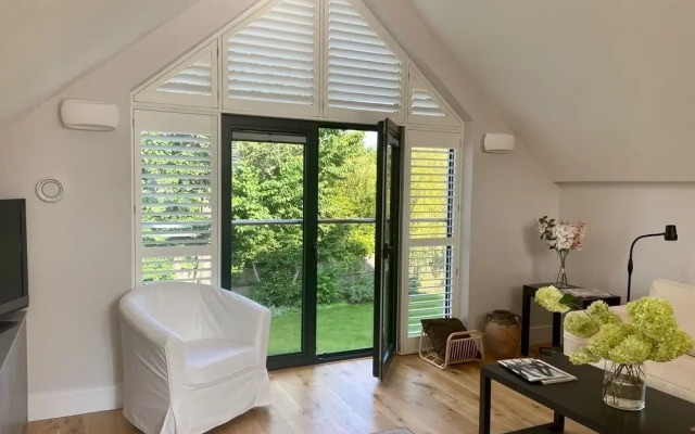 Lovely 1-bed Garden Apartment in London