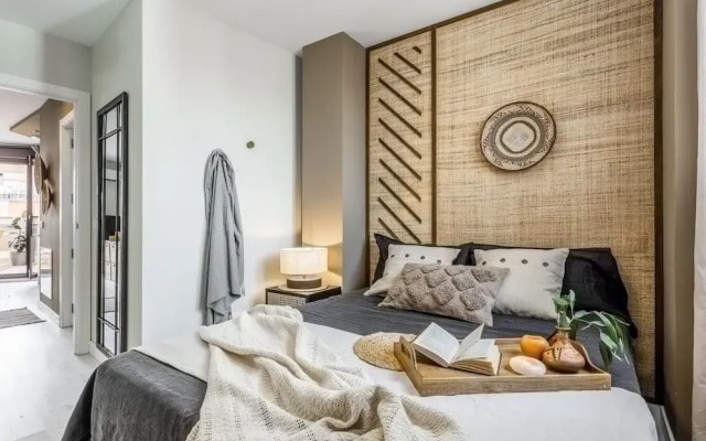 Lugbara - 1 Bedroom and Terrace in Goya