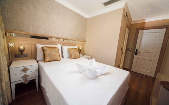 Istanbul Old City Beyazid Belmond Hotel