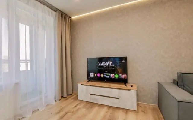 Четыре угла на Максима Горького 155
