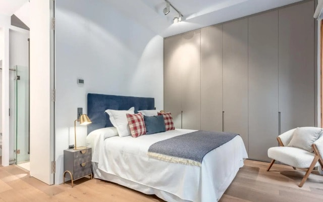 City Center modern apartment for 4 SANTA TERESA II