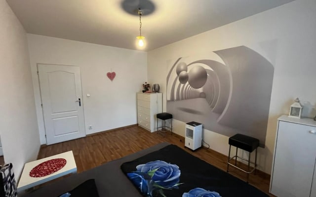 MONFas APARTMENT GARDEN CITY