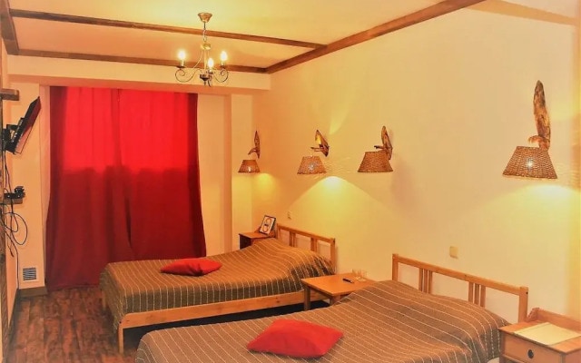 Sarin Hotel