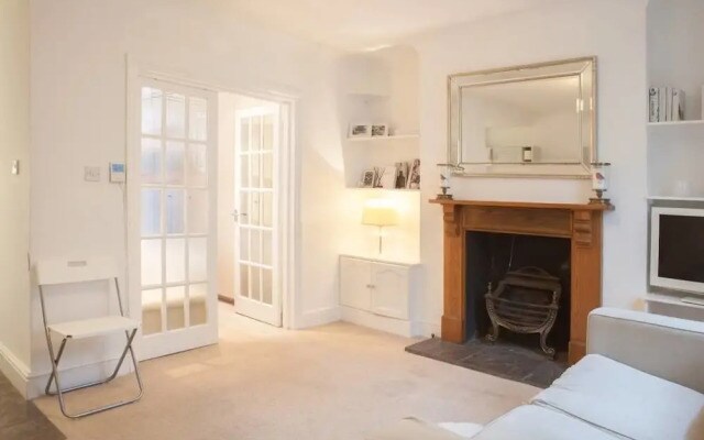 Apartment Near Victoria Station