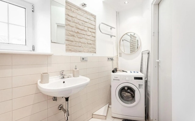 Saint Ignoto Bright 1 Bedroom Apartment by Reside Baltic