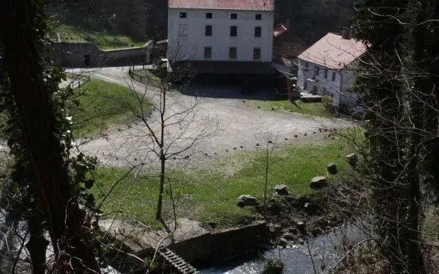 Hostel Housuv Mlyn