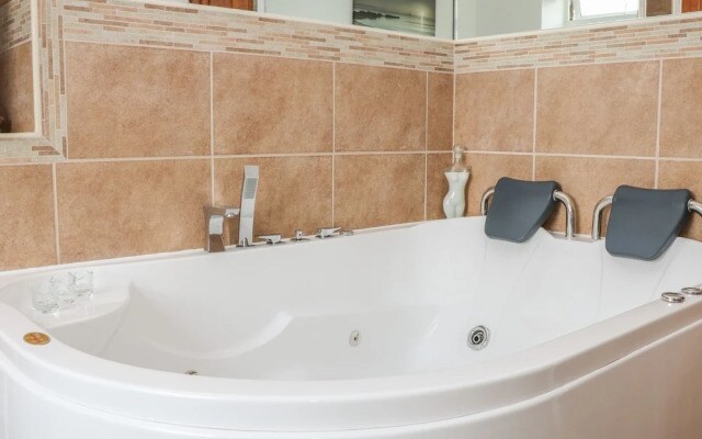 Masson View Apartment