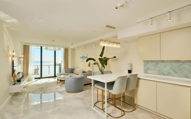 Sun Apartments АК Карат 17