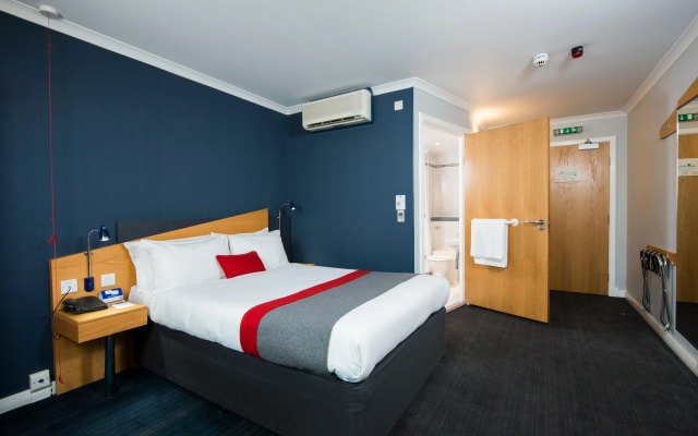 Holiday Inn Express Manchester - Salford Quays by IHG