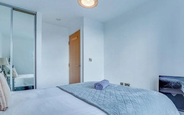 Sheffield 11th Floor City View Apartment
