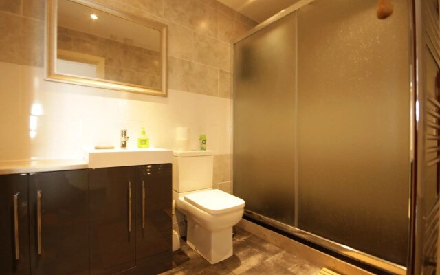 Marina Humber View Apartment