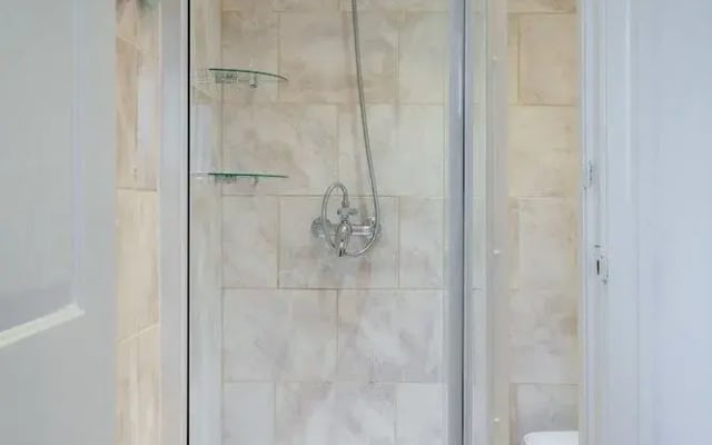 Designer 2-bed 2-bath Behind Selfridges