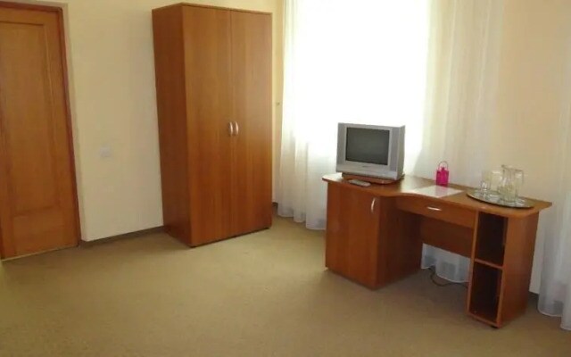 City Hotel