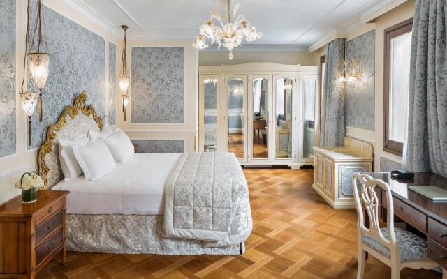 Отель Baglioni Luna
