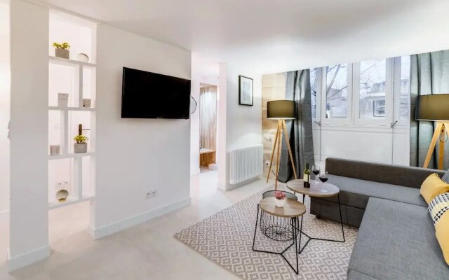 Spacious and Charming Flat on île de la Cité