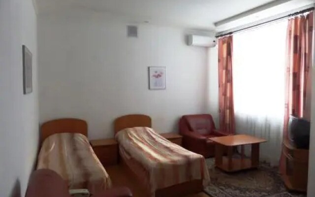 Hotel on Lyubimova 3A