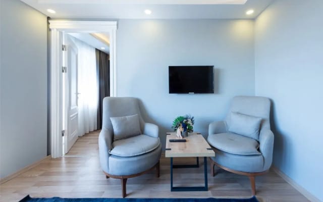 Art Suites Hotel