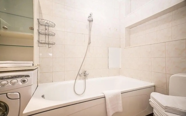 Ап-ты WINWINSTAY с вид. на реку, Старый город