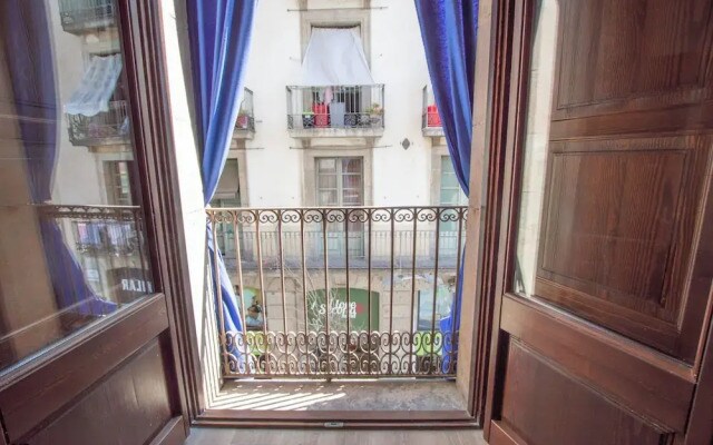 Classic Catedral Apartments