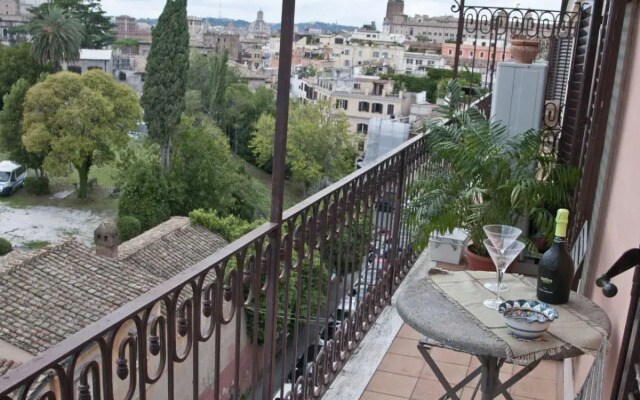 Guest Apartment Rome Colosseum