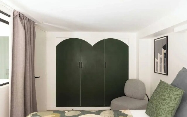 Authentic Apartment - 2br/6p - Place Pigalle