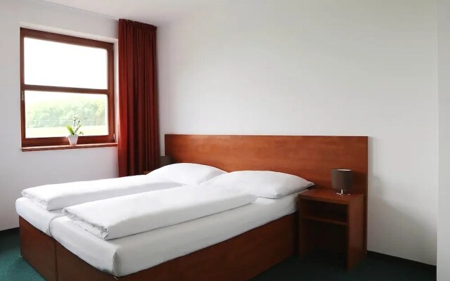 Sporthotel Hostivice