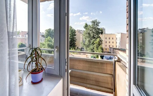 2-комн. квартира Home4day у кр. «Аврора»