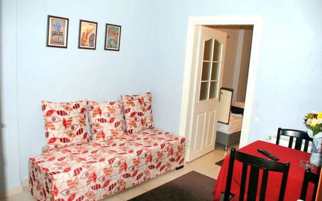 Amaros Apartments