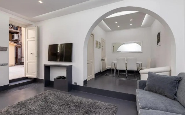 White Style Gambero Apartment