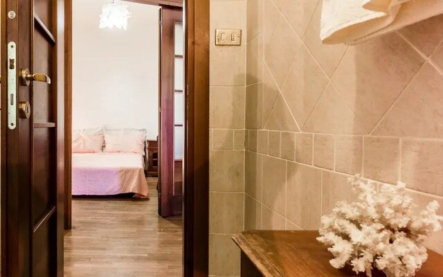 Anzani Apartment