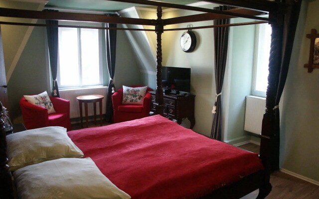 Pension Edinburgh