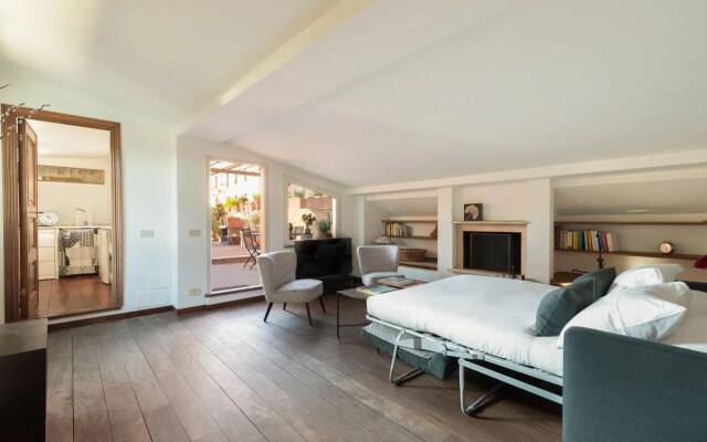 Trastevere Romantic Terraced Apartment